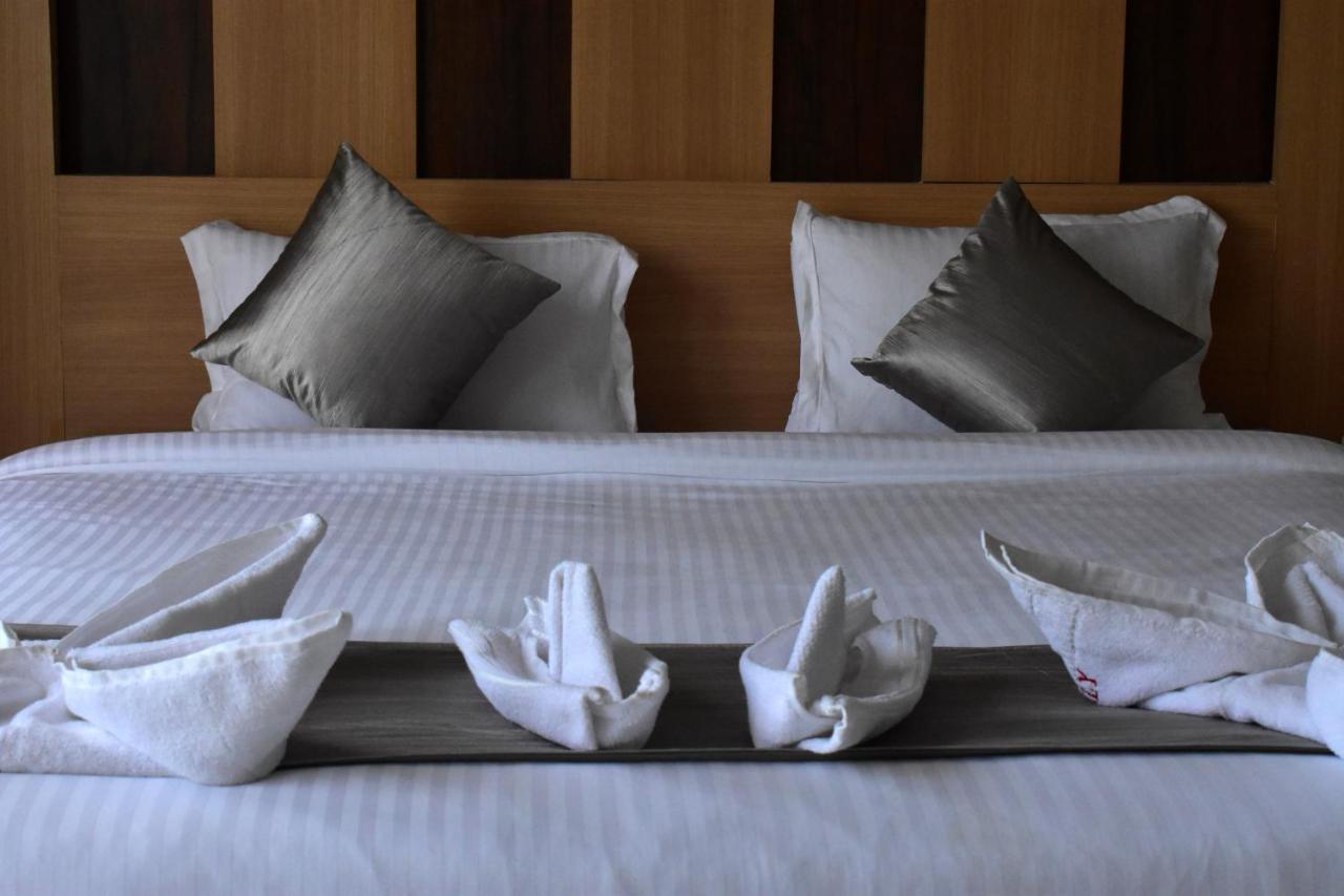 Hotel Ridley International 迪卡 外观 照片