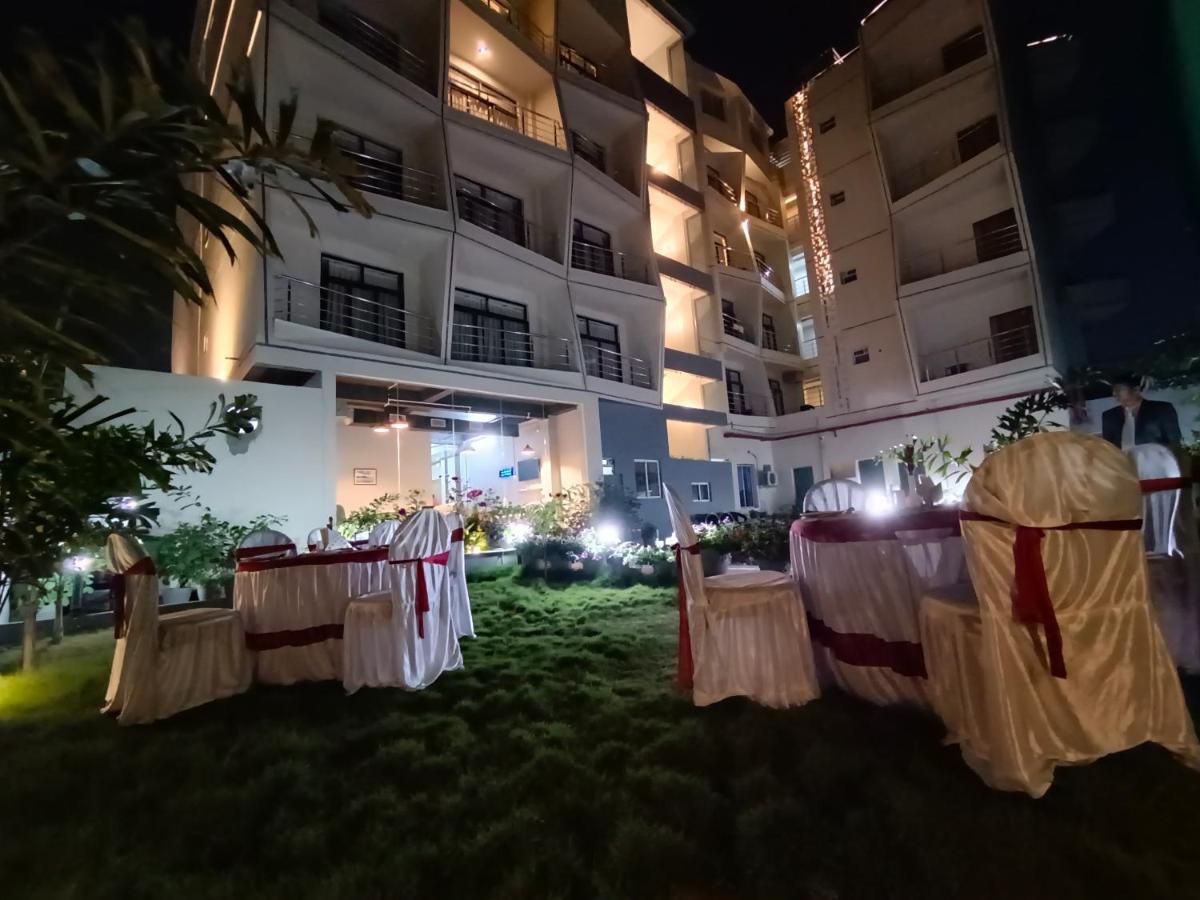 Hotel Ridley International 迪卡 外观 照片